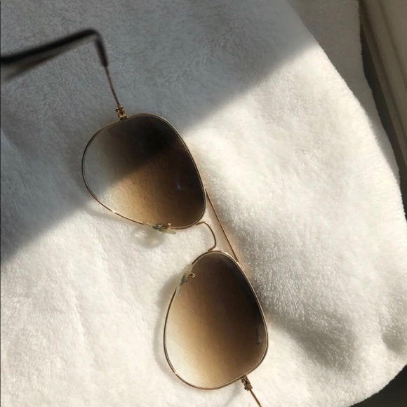 Ray-Ban Aviators - Picture 6 of 14